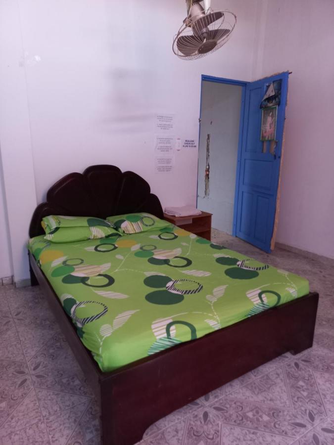 Casa De Los Cruz Leticia Eksteriør billede