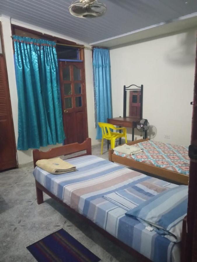 Casa De Los Cruz Leticia Eksteriør billede